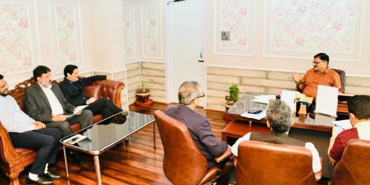 Several legislators call on Javed Rana