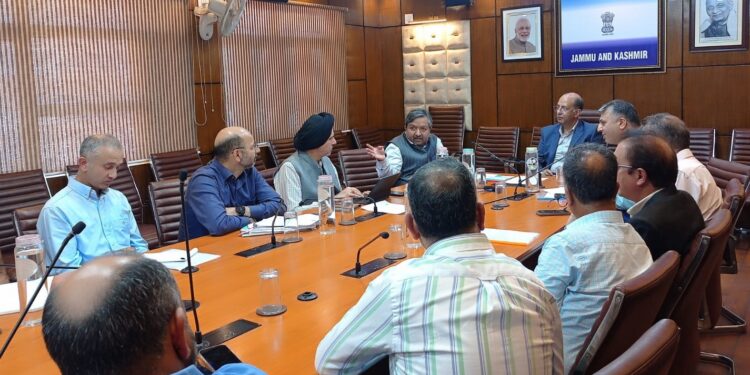 Advisor to CM meets KCCI delegation