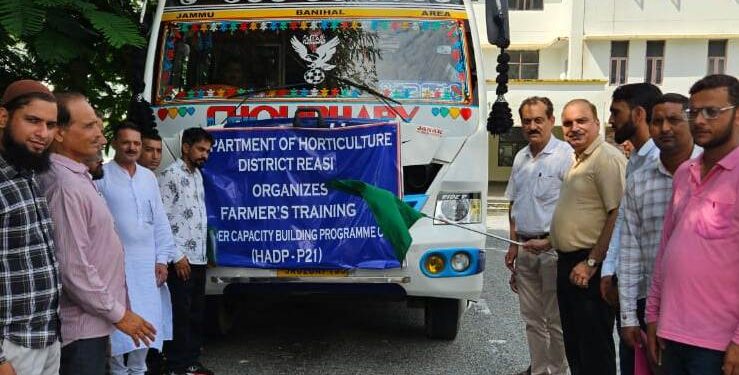 ADDC Reasi flags off farmers for horticulture exposure visit under HADP