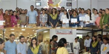 DC Reasi felicitates weavers, artisans on National Handloom Day