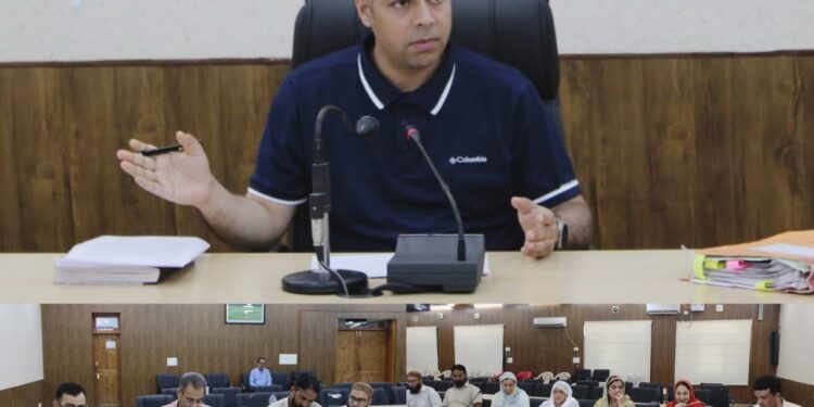 DC Budgam chairs DLIC meeting, 220 cases approved under Mission YUVA