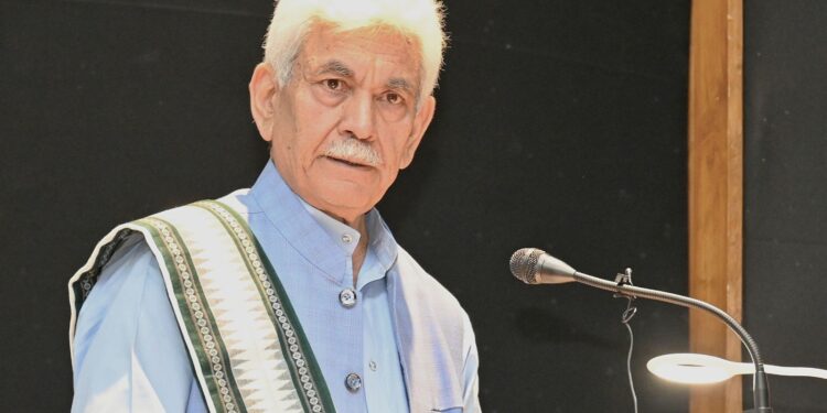 Lieutenant Governor felicitates Langar Organisations for their significant contribution during Shri Amarnath Ji Yatra-2025