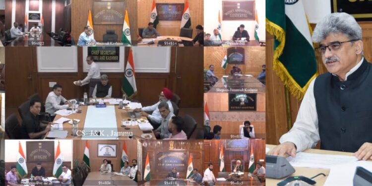 CS assesses preparedness for implementation of e-Office at Tehsil level