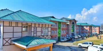 DC Bandipora orders complete ban on Single Use Plastic in Mini Secretariat