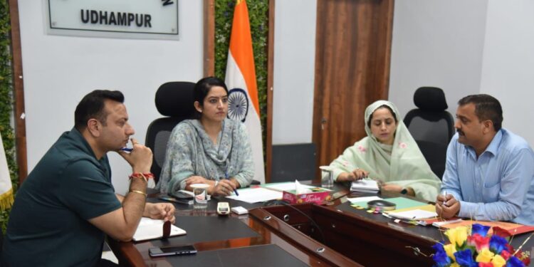 DC Udhampur reviews progress of 11th Agriculture Census, emphasises data accuracy