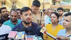 DC Rajouri, SSP inspect restoration of NH, other services in Sunderbani Subdivision