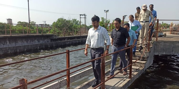 JMC Commissioner inspects 27 MLD STP at Bhagwati Nagar