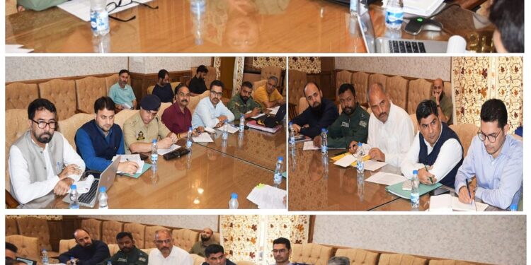 Div Com stresses on collaborative efforts for Aerospace Safety