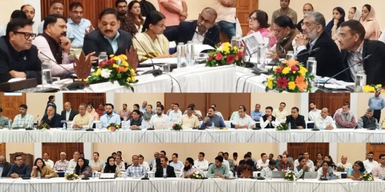 Union Secretary DoSEL reviews Education scenario in J&K