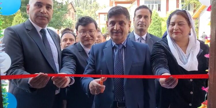 Justice Vinod Chatterji Koul inaugurates 3rd National Lok Adalat at Baramulla