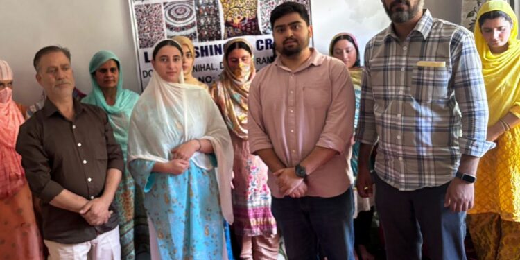 AD Handicrafts inspects Karkhandar Units in Ramban