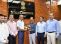 Div Com office bids farewell to retiring Accounts Officer