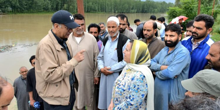 Sakeena Itoo, Nasir Aslam Wani visit Anantnag, take stock of flood situation