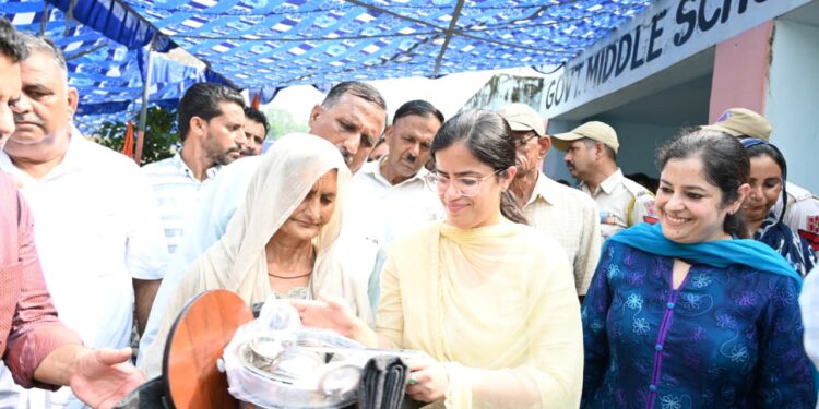 Deputy Commissioner Samba visits flood-hit areas, provides relief to affected families