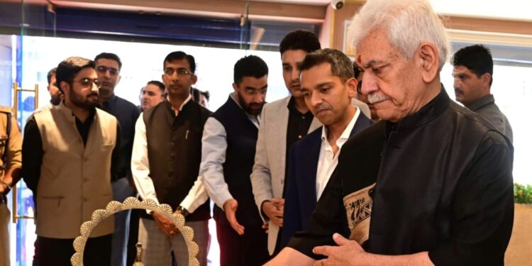 Lieutenant Governor inaugurates new Centre of Dr. Agarwals Eye Hospital in Srinagar
