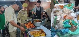 Srinagar Police cracks down on sale of rotten meat