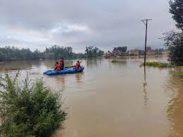 Breach in Zoonipora: Distt admin Budgam asks people of Seerbagh & Summerbugh villages to move to safer areas