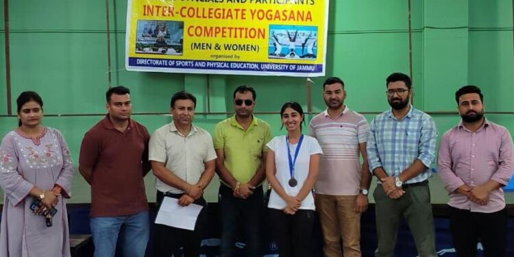 GMC Rajouri Student bags Bronze Medal in Inter-College Yoga Competition