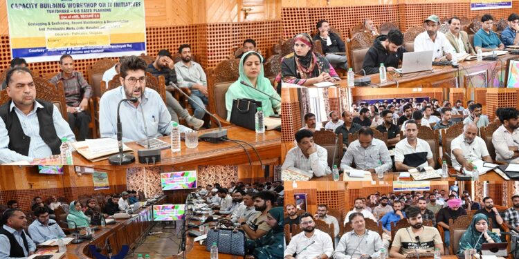 RDD Shopian organises one-day Capacity Building Workshop on GIS Planning through Yuktdhara