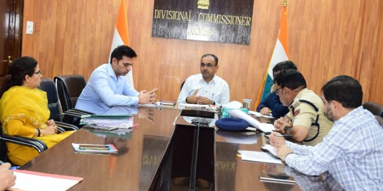 Div Com reviews implementation of actionable points for improvement of Traffic management system in Jammu City
