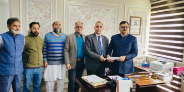 Civil Society delegation from Rajouri calls on Javed Rana