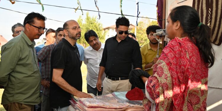 Gandhi Shilp Bazaar inaugurated at Srinagar Numaish Gah