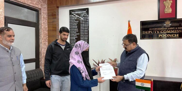 DC Poonch distributes compensation to road accident victims’ family