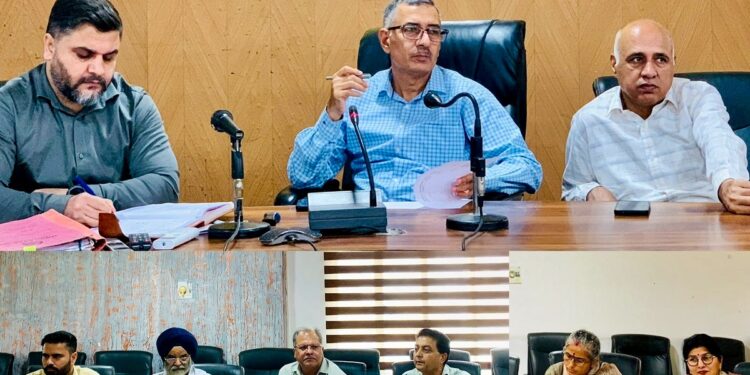 DC Kathua reviews progress of PMAY (U) 2.0 implementation