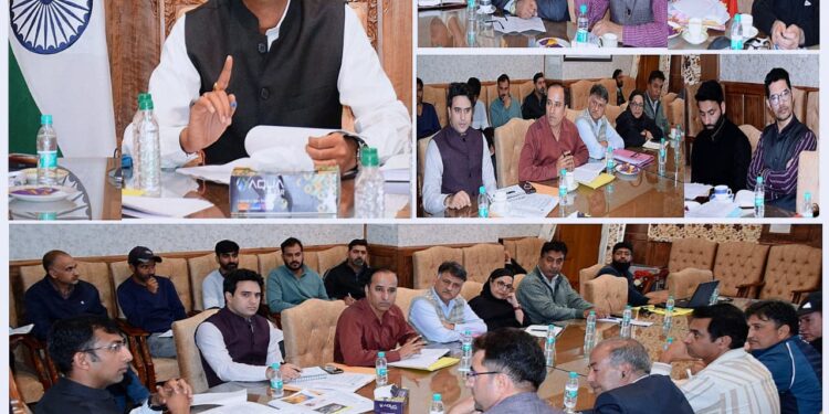 Div Com reviews status of building permissions in Eco Sensitive Zones