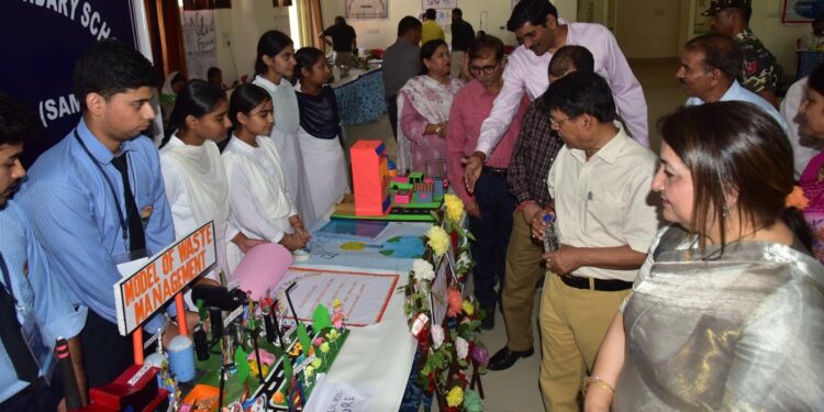 Shantamanu inaugurates Mega Science event at Jammu