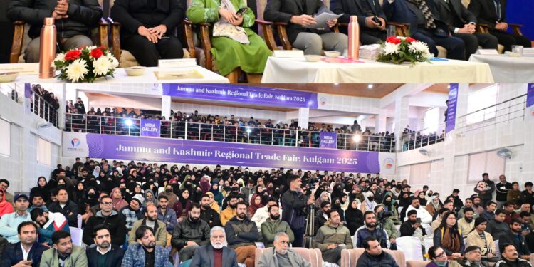 CM Omar Abdullah inaugurates two-day J&K Trade Fair in Kulgam