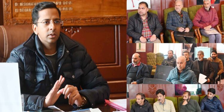 DDC Shopian Reviews progress of Multiple Flagship Schemes in District