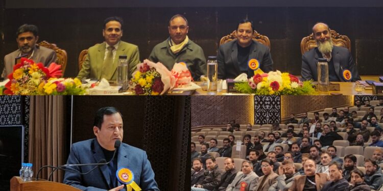 Javid Dar addresses ONE Health Conference at SKUAST-K