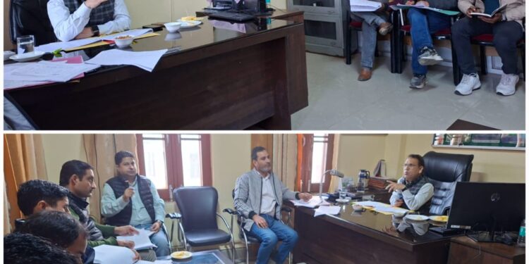 Director Horticulture reviews implementation of departmental schemes in Samba District