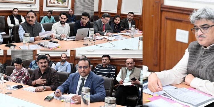 Chief Secretary reviews issues concerning PM Package Employees