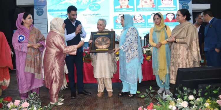 Sakeena Itoo inaugurates two-day National Conference-cum-Workshop ‘Kashmir Endogyn 2025’ at GMC Srinagar
