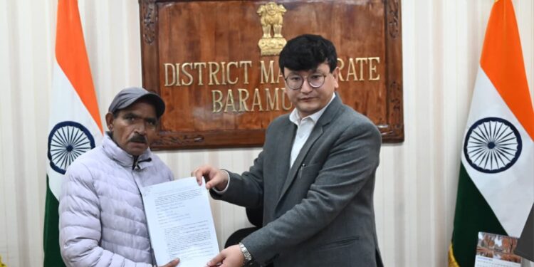 17 Eligible Beneficiaries Get Sanction Letters under PMAY-U 2.0 in Baramulla