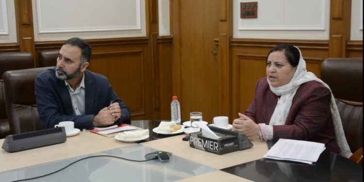 Sakeena Itoo conducts comprehensive assessment of Winter Preparedness across South Kashmir districts