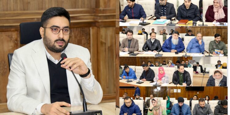 DC Srinagar reviews Action Plan for saturation of Government flagship schemes in rural areas