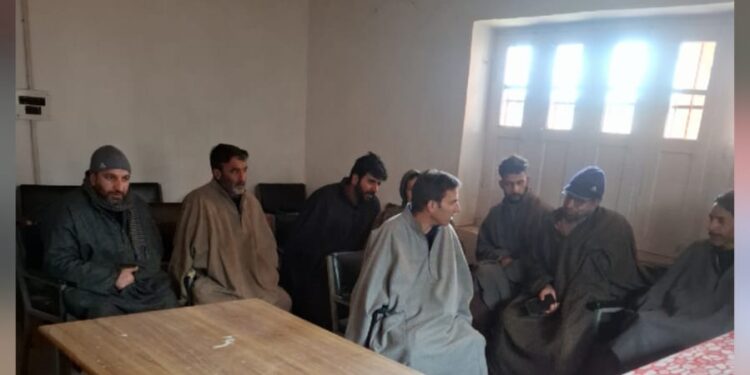 District Admin Kulgam Intensifies Public Outreach under “Prashasan Gaon Ki Ore” Campaign