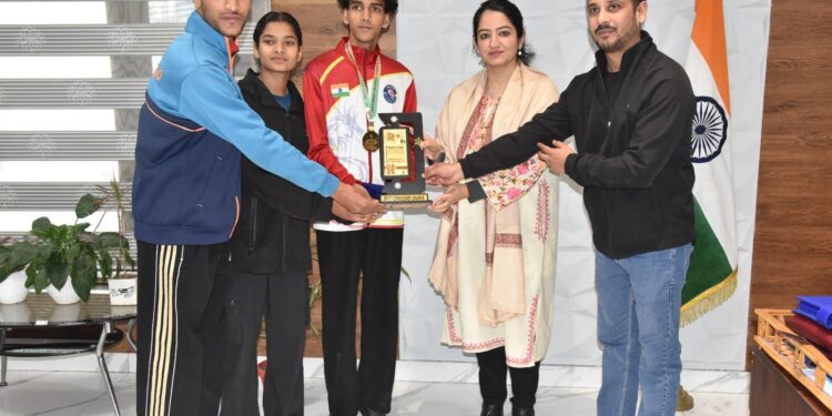 DC facilitates Taekwondo Champions, praises coaches, players for bringing laurels to Udhampur District