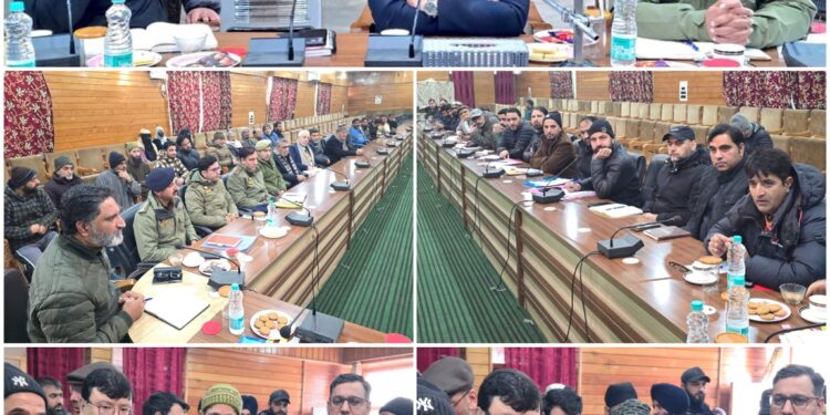DC Baramulla reviews Major Civic Issues During Meeting in Sopore