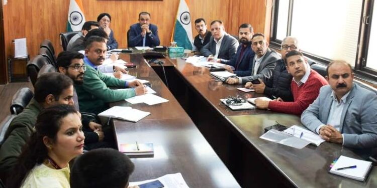 Div Com Jammu reviews progress of Smart Metering, PM Surya Ghar Muft Bijli Yojana implementation
