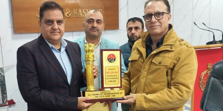 SI (M) Lekh Raj accorded warm send off on retirement