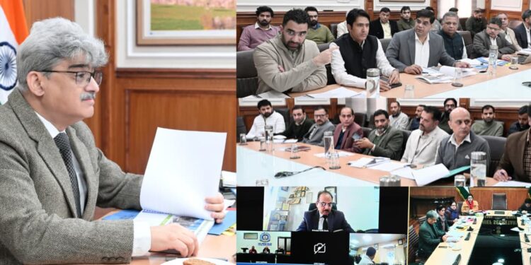 CS reviews health infra projects worth ₹1,000 Cr under PM-ABHIM, ECRP