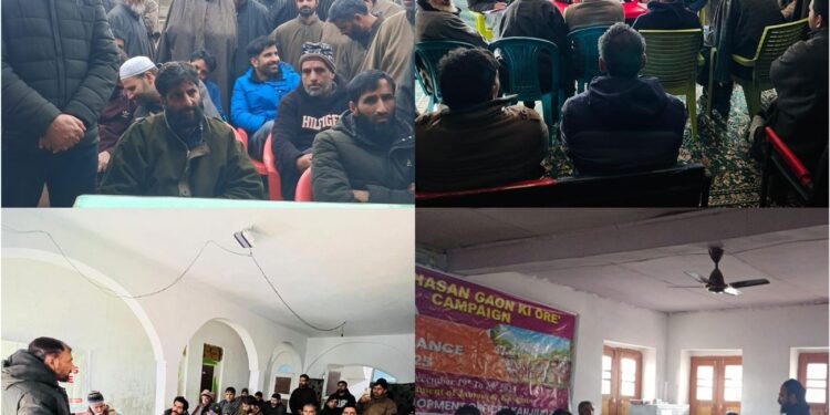 District Admin Shopian takes governance to doorsteps under “Prashasan Gaon Ki Ore” Campaign