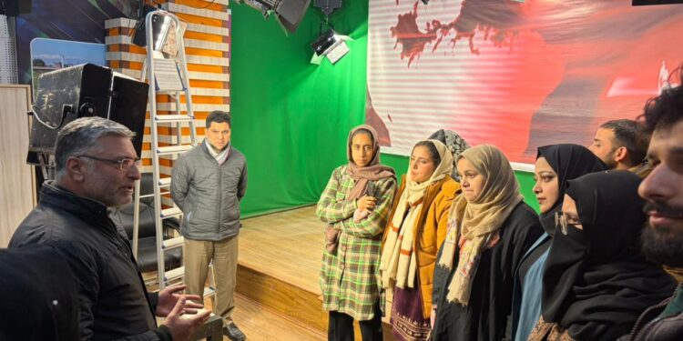 IUST Students Gain First-Hand Experience at DIPR
