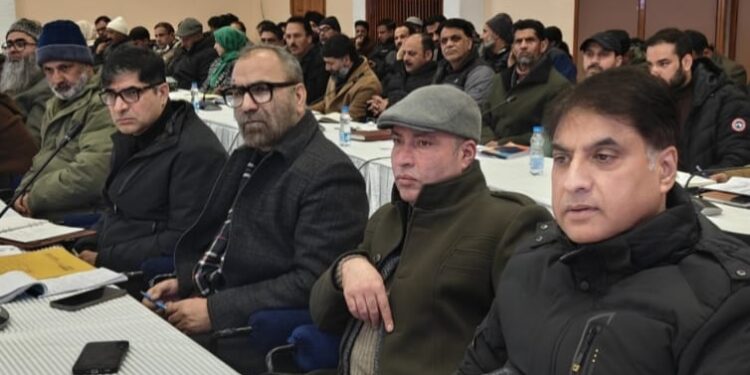 Javid Ahmad Dar reviews performance of RDD Kashmir; lauds record MGNREGA gains, calls for innovation in Waste & Water Management
