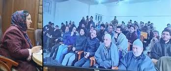 Sakeena Itoo holds virtual Public Darbar with South Kashmir residents