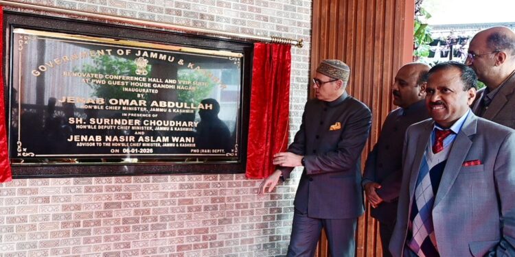 CM Omar Abdullah reviews PW(R&B) department projects, stresses on timely completion, quality execution